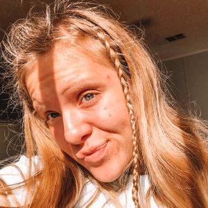 Meet your Posher, Lorelei